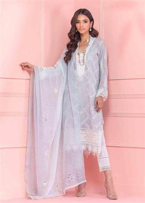 designer replica clothing suppliers uk